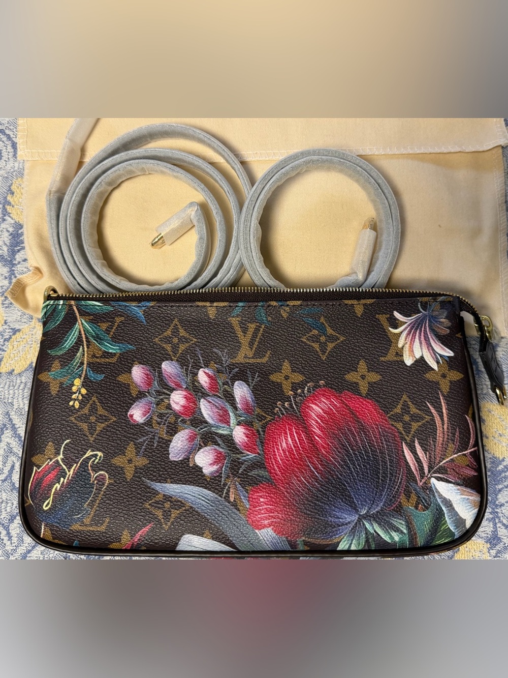 Flowers Pouch